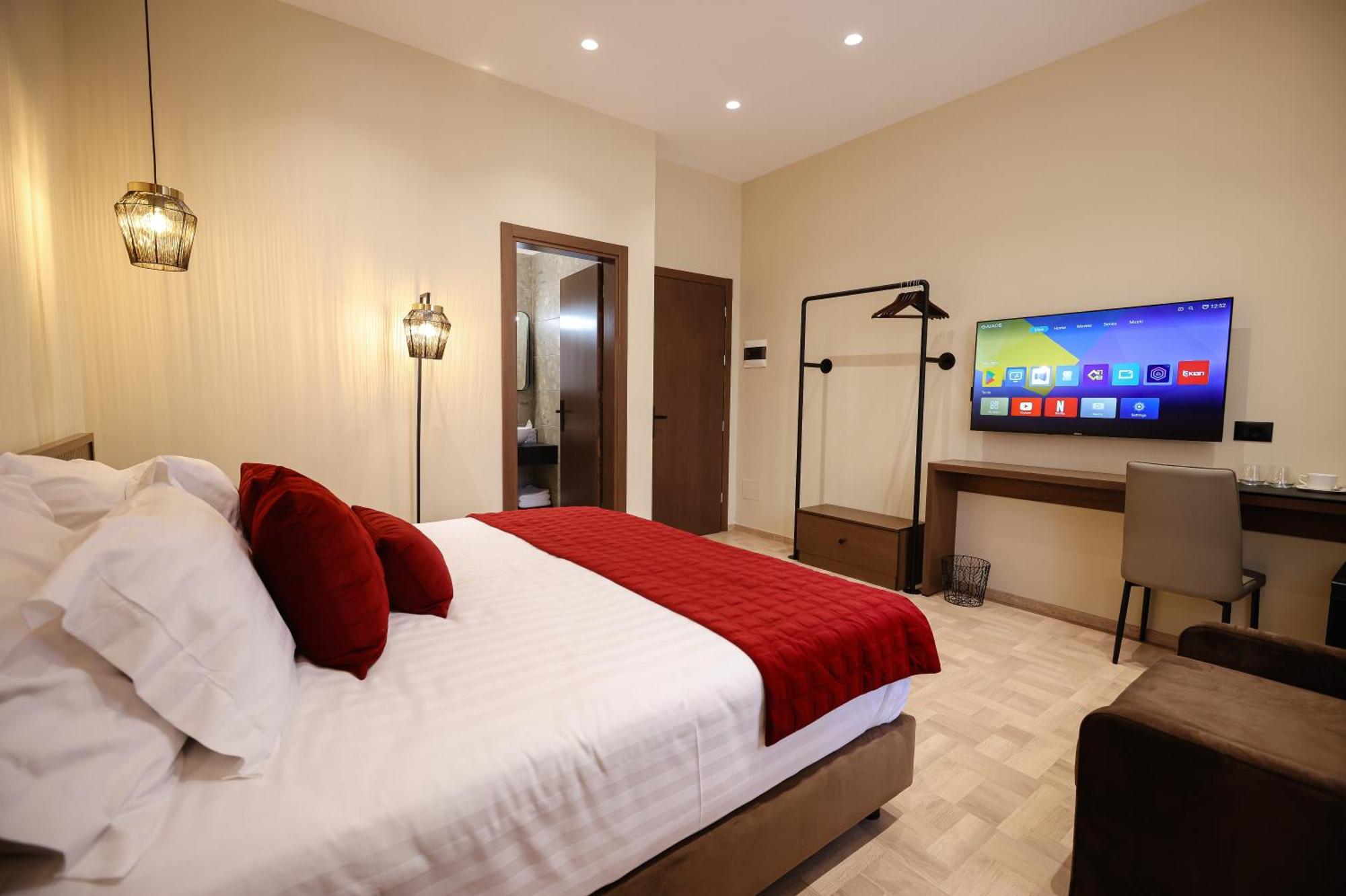 Cloud 5 Blloku Rooms Tirana Buitenkant foto