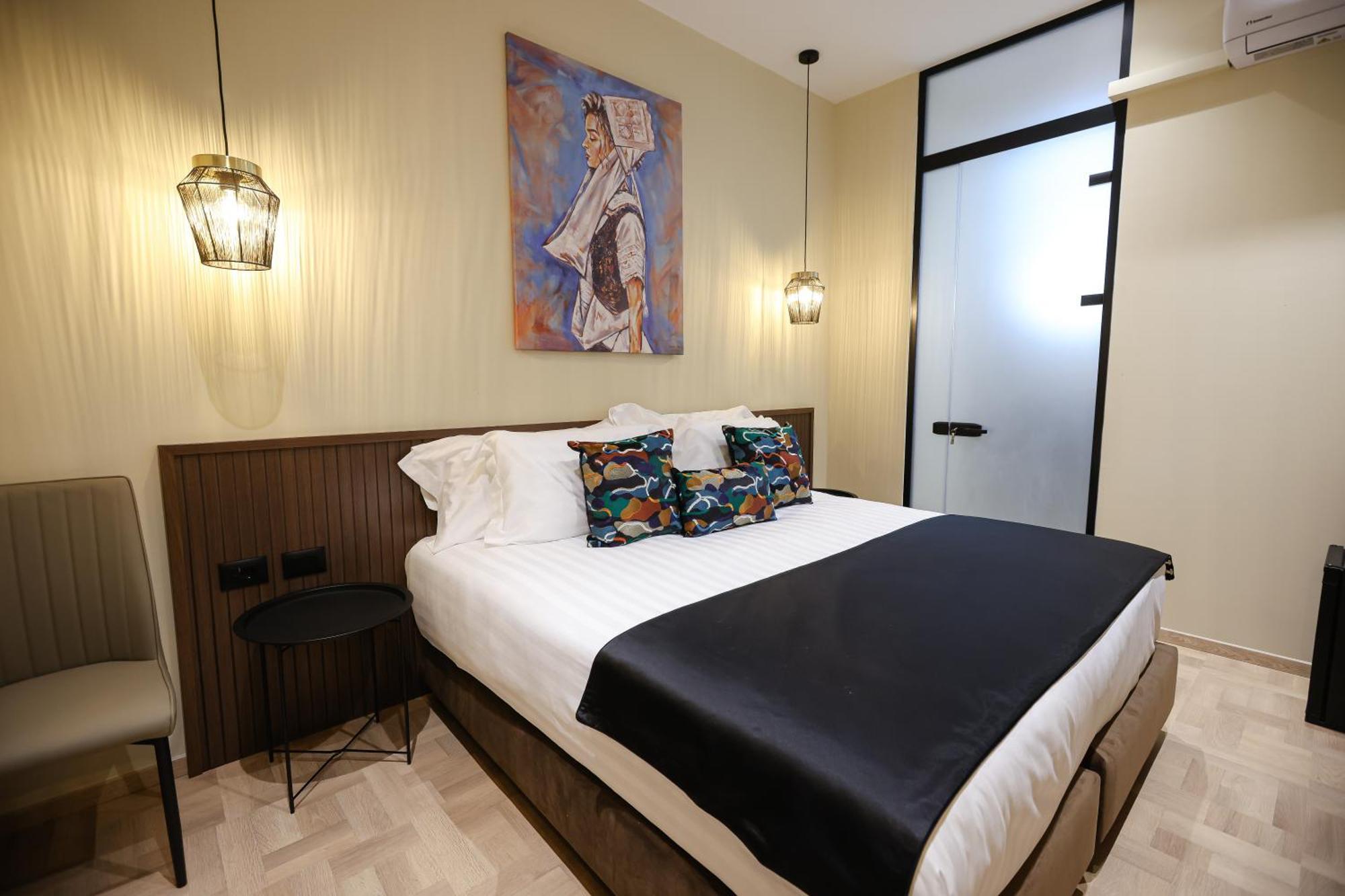 Cloud 5 Blloku Rooms Tirana Buitenkant foto